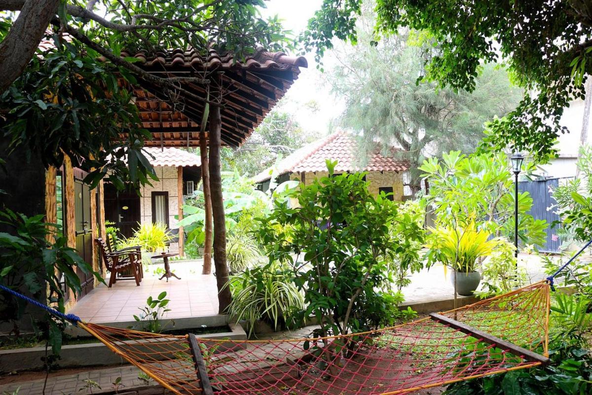 Maple Leaf Hotel Negombo Ngoại thất bức ảnh
