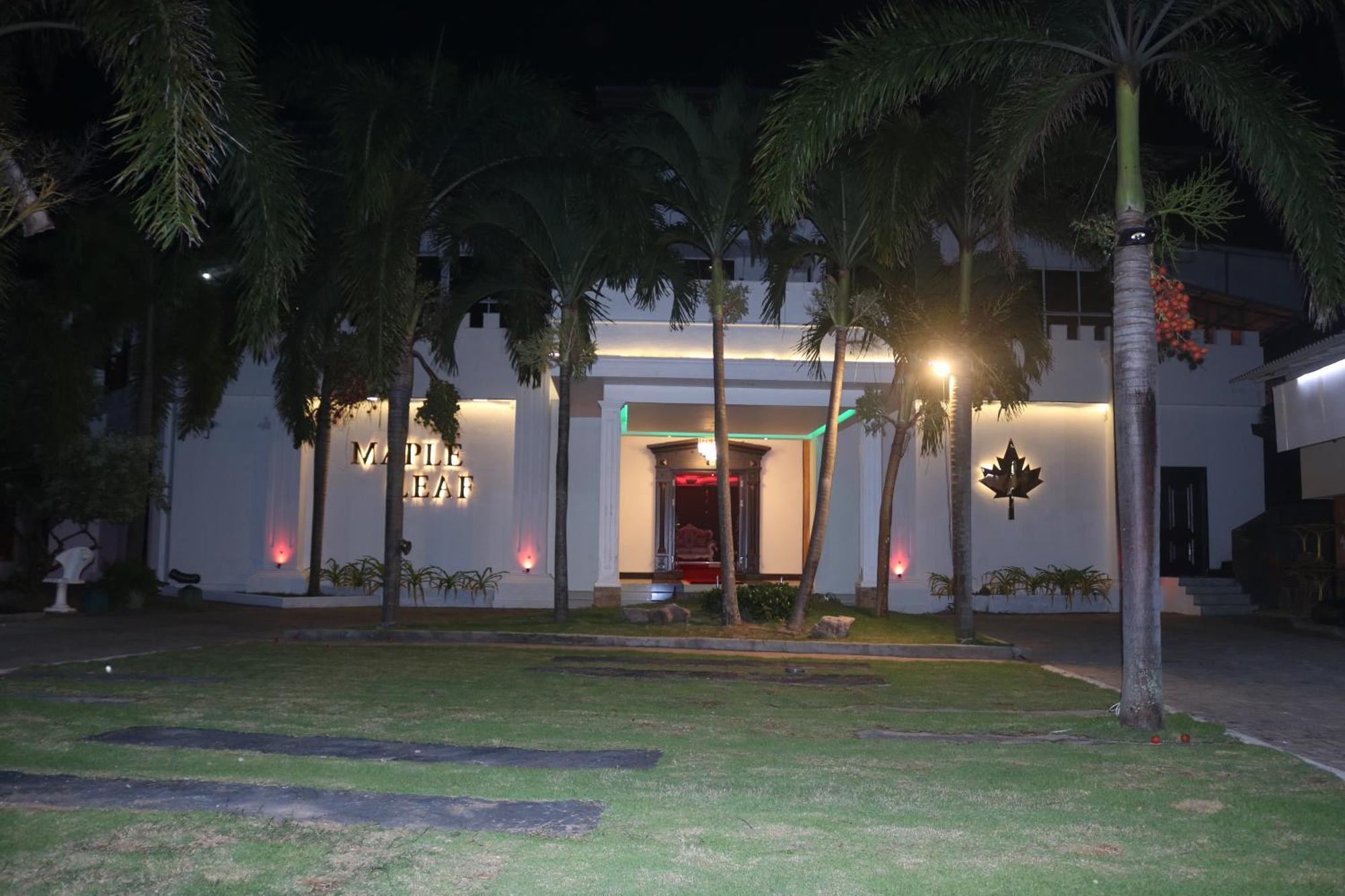 Maple Leaf Hotel Negombo Ngoại thất bức ảnh